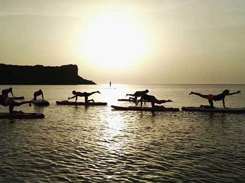 SUP Yoga Sardinien