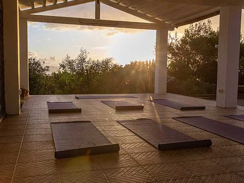Yoga Shala Sardinien SUP Yoga Retreat